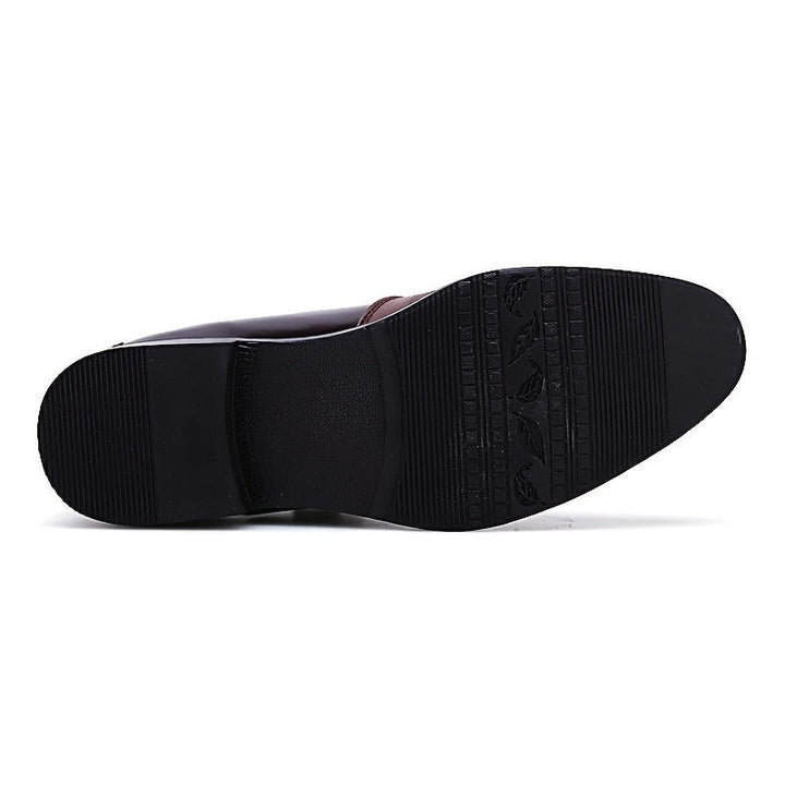 Klassische braune Herren Loafers, komfortabel & stilvoll für Frühling & Sommer.