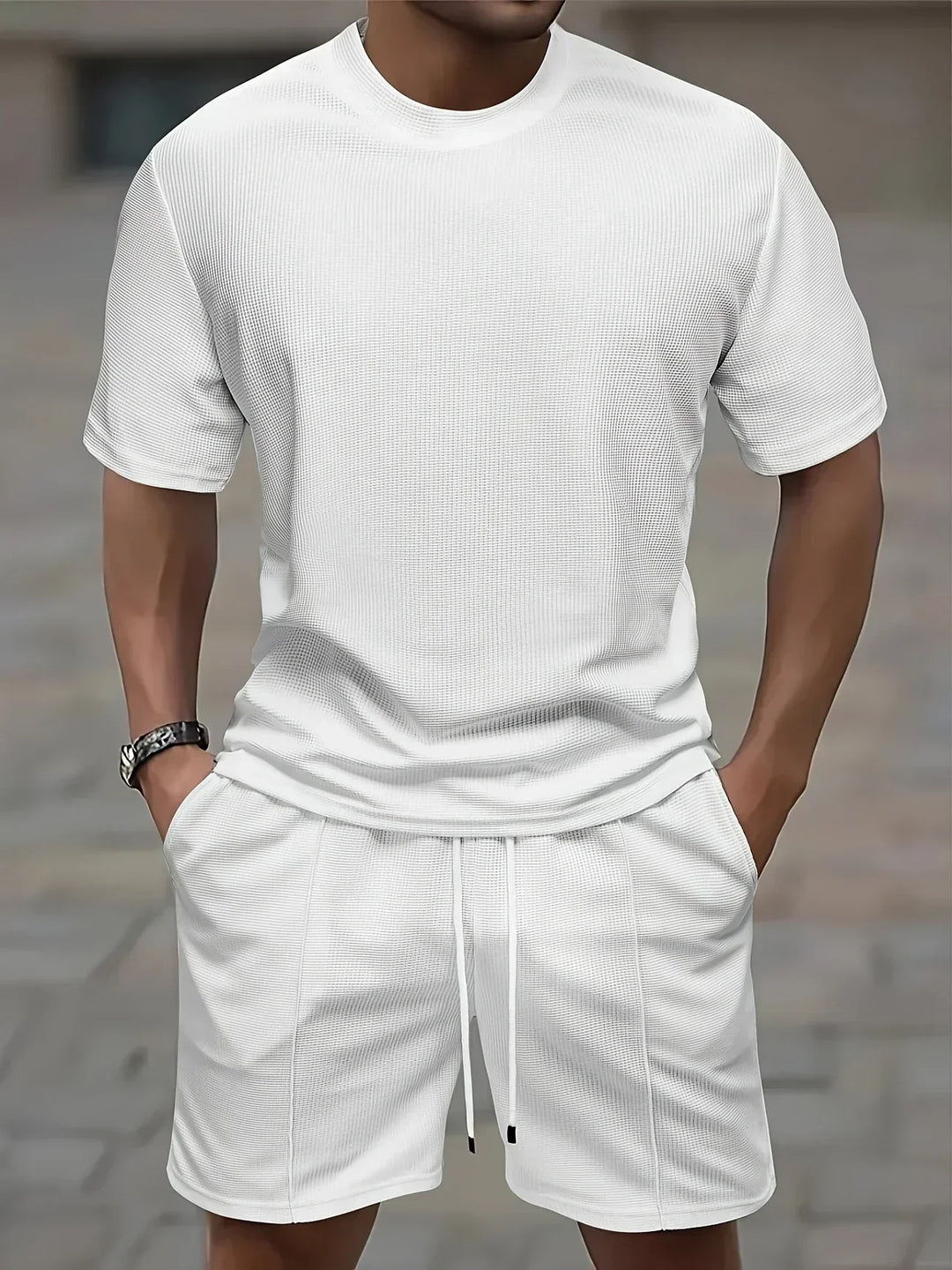 Bequemes Herren T-Shirt & Shorts Sportset, atmungsaktiv für Training, Laufen und entspannte Tage.