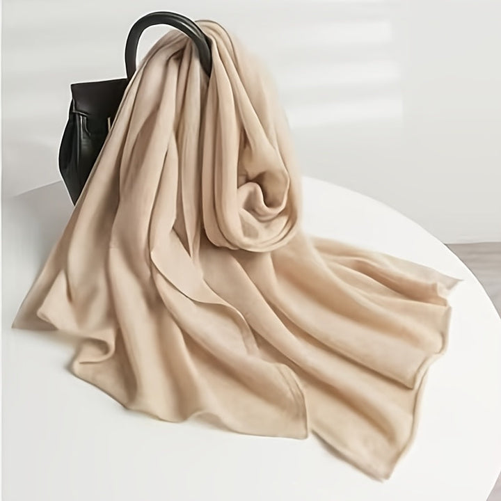 Warmer Damen-Kuschelschal, weich & stilvoll. Vielseitiges Wickeltuch für Herbst und Wintermode.