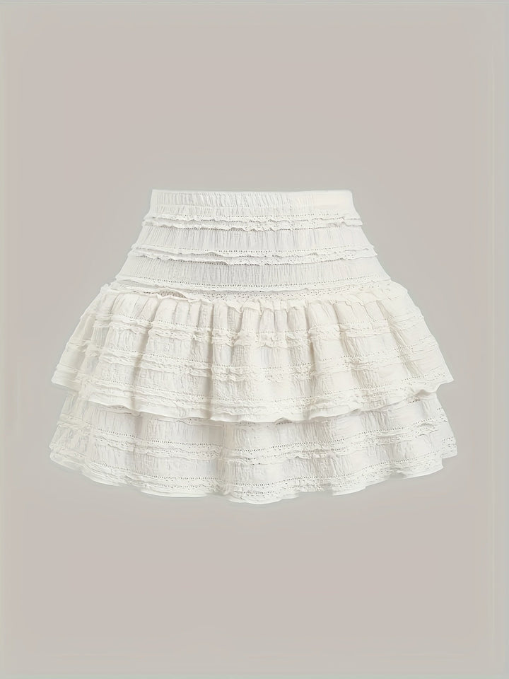 Damen Minirock im Boho-Stil mit Stufen und Rüschen, ideal als leichter Sommerrock für Freizeit & Strand.