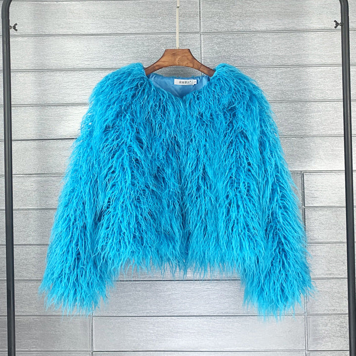 Damen Kunstpelzmantel Soraya in edlem Design, perfekt als Statement-Piece für den Winter.