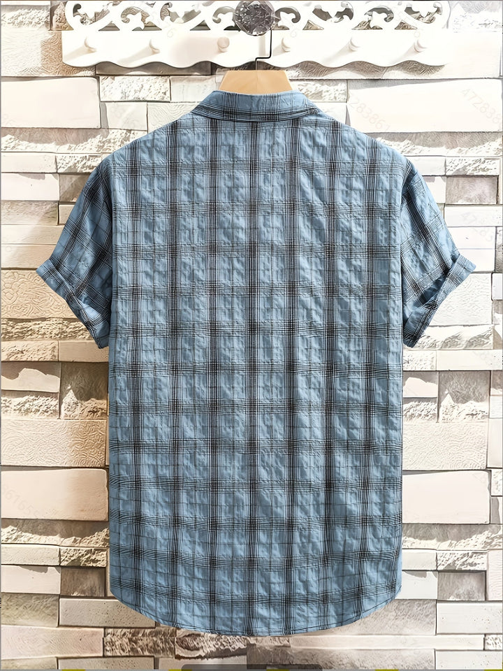 Modernes Herren Kurzarm-Karohemd; Freizeithemd für einen entspannten, stilvollen Sommer-Look im Alltag.