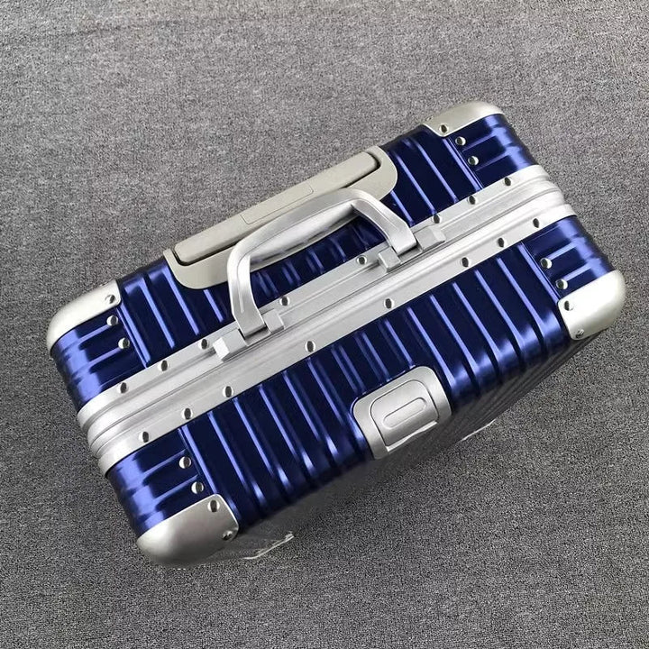 Robuster Aluminium-Magnesium-Koffer Sarajevo, langlebiger Hartschalenkoffer für weltweite Reisen.