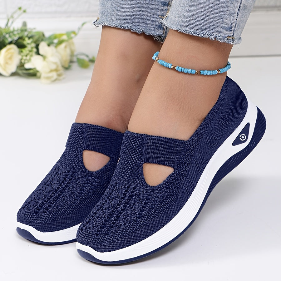Damenschuhe: Alltagsschuhe mit weicher Sohle für maximalen Komfort. Moderne Damensneaker.