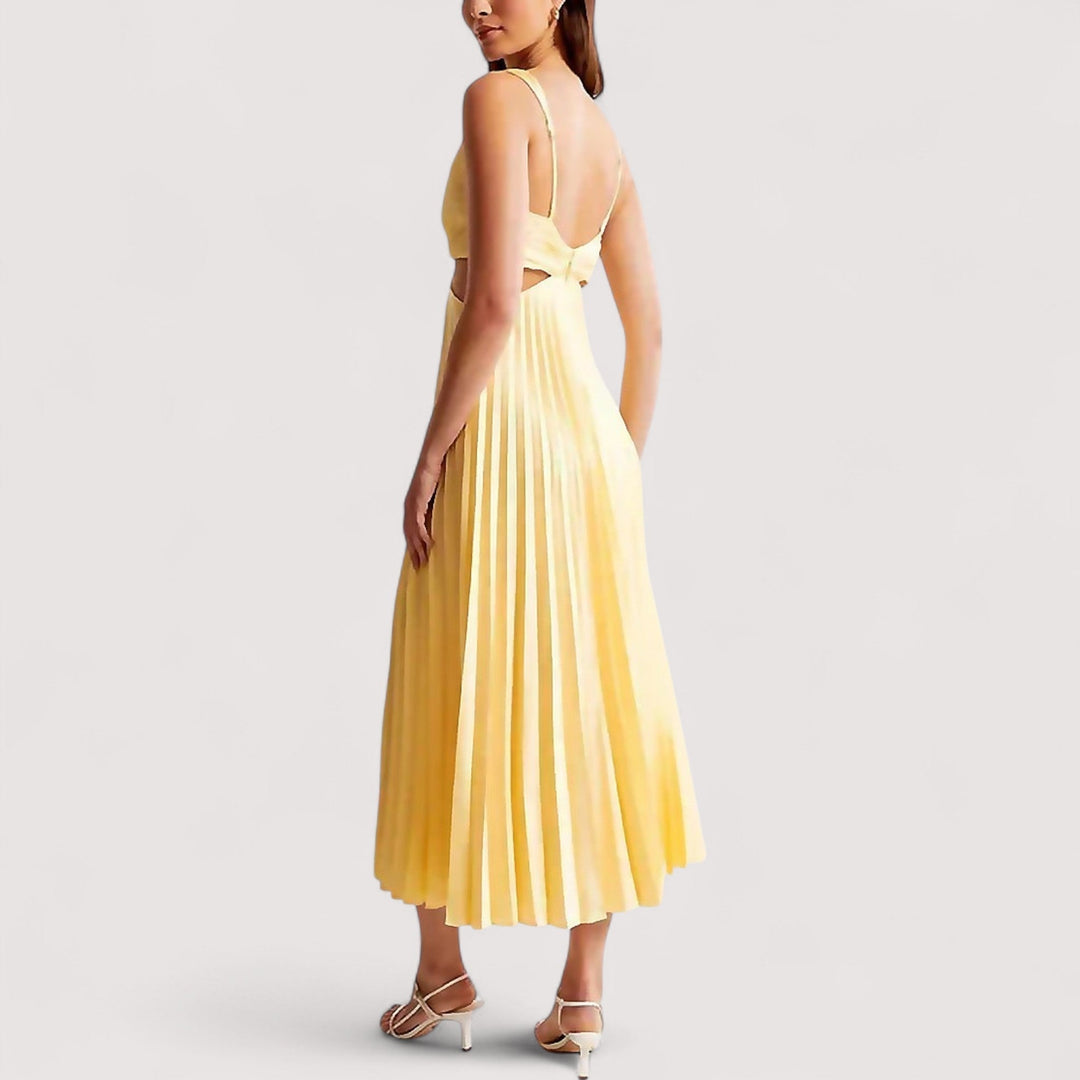Gelbes, luftiges Damen Maxikleid, fließend & atmungsaktiv. Ideal für heiße Sommertage.