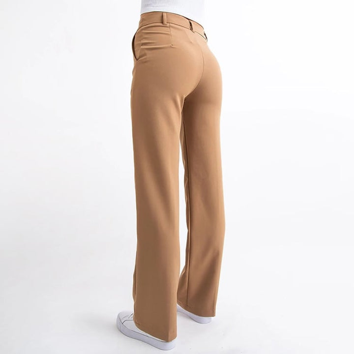 Flach liegende Damen Businesshose, hoher Bund, gerades Bein, zeigt klassisches Design.