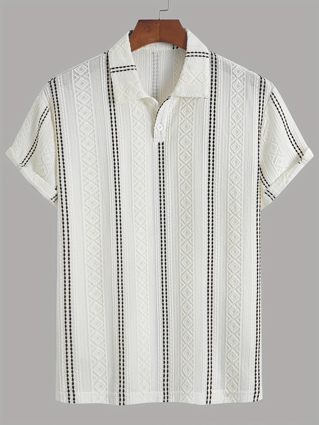 Vielseitiges Herren Sommer-Poloshirt mit Streifen-Design für smarte Freizeit-Outfits.
