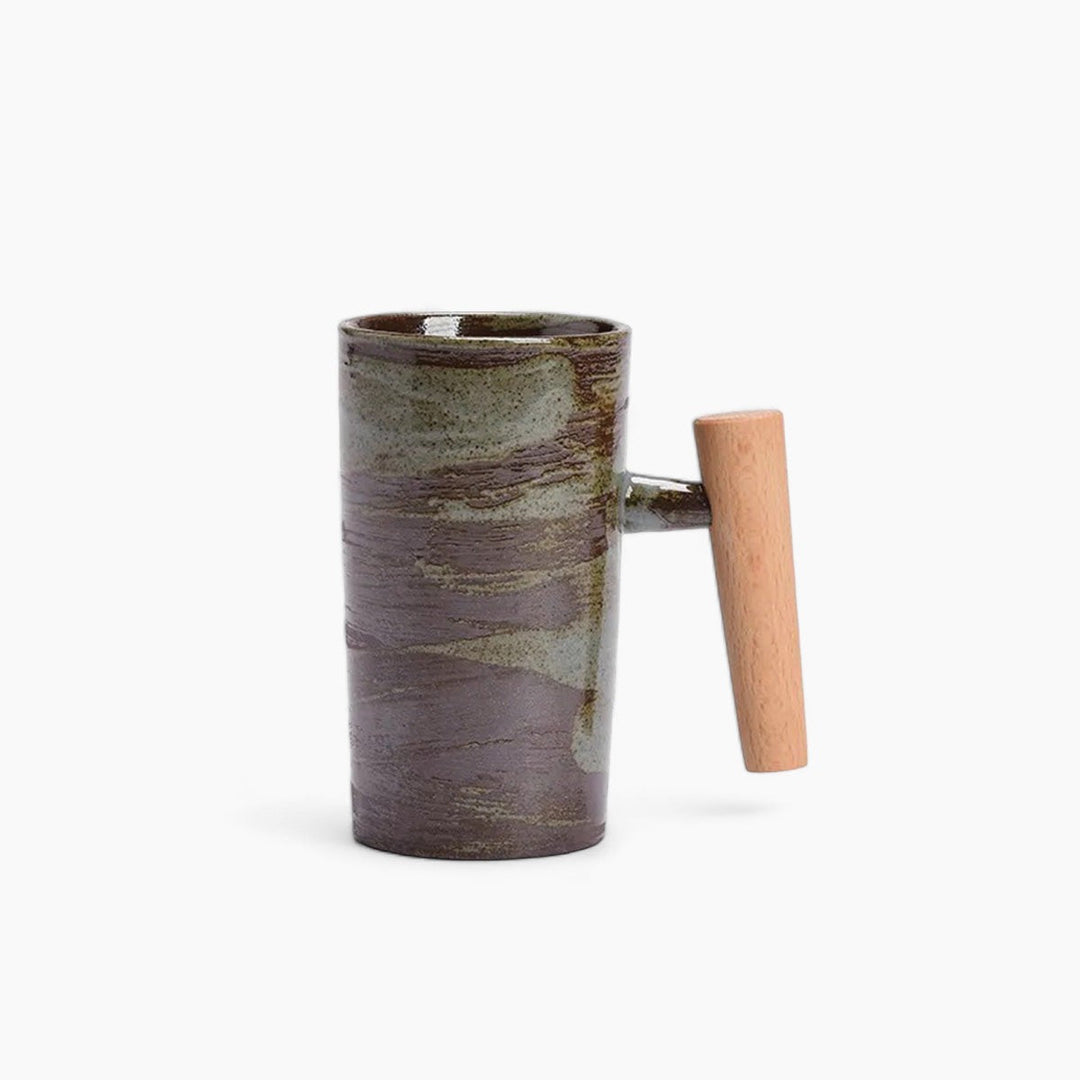 Handgefertigter Keramikbecher, perfekt für Kaffee & Tee. Einzigartiges, modernes Design als Küchendeko.