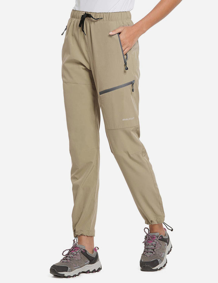Damen Wanderhose, Nahaufnahme der Reißverschlusstaschen am Oberschenkel. Sehr funktional.