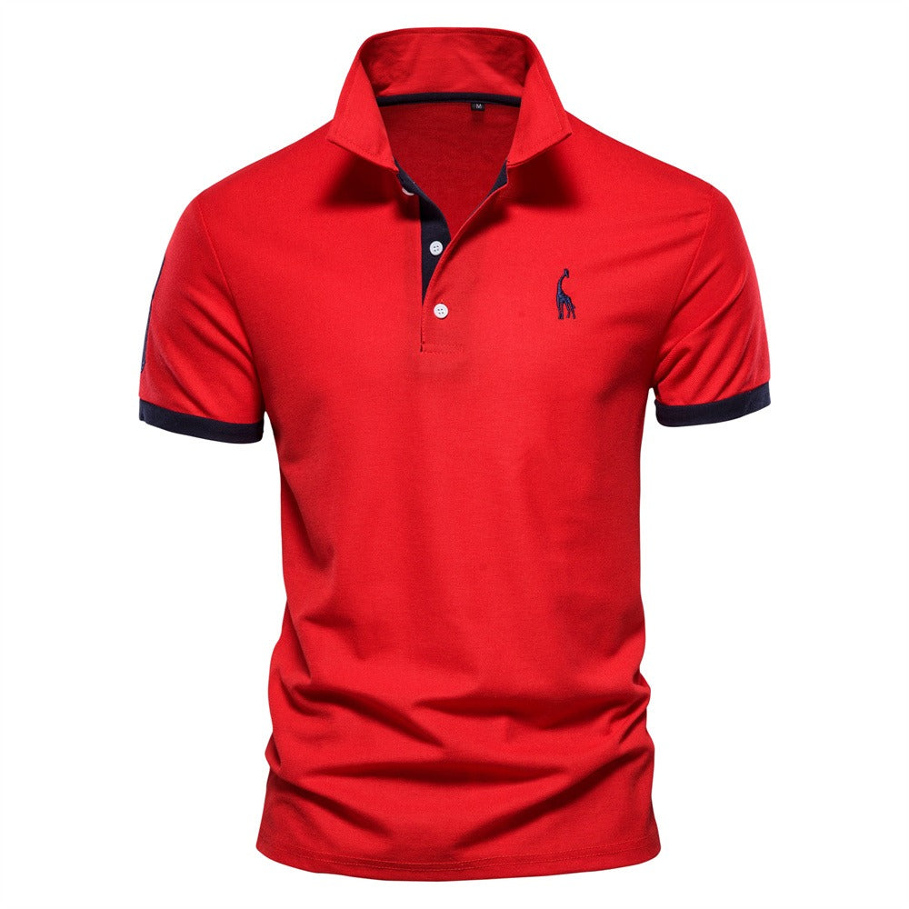Atmungsaktives Slim Fit Poloshirt für Herren, kurzärmelig, mit Polokragen. Klassiker für warme Tage.