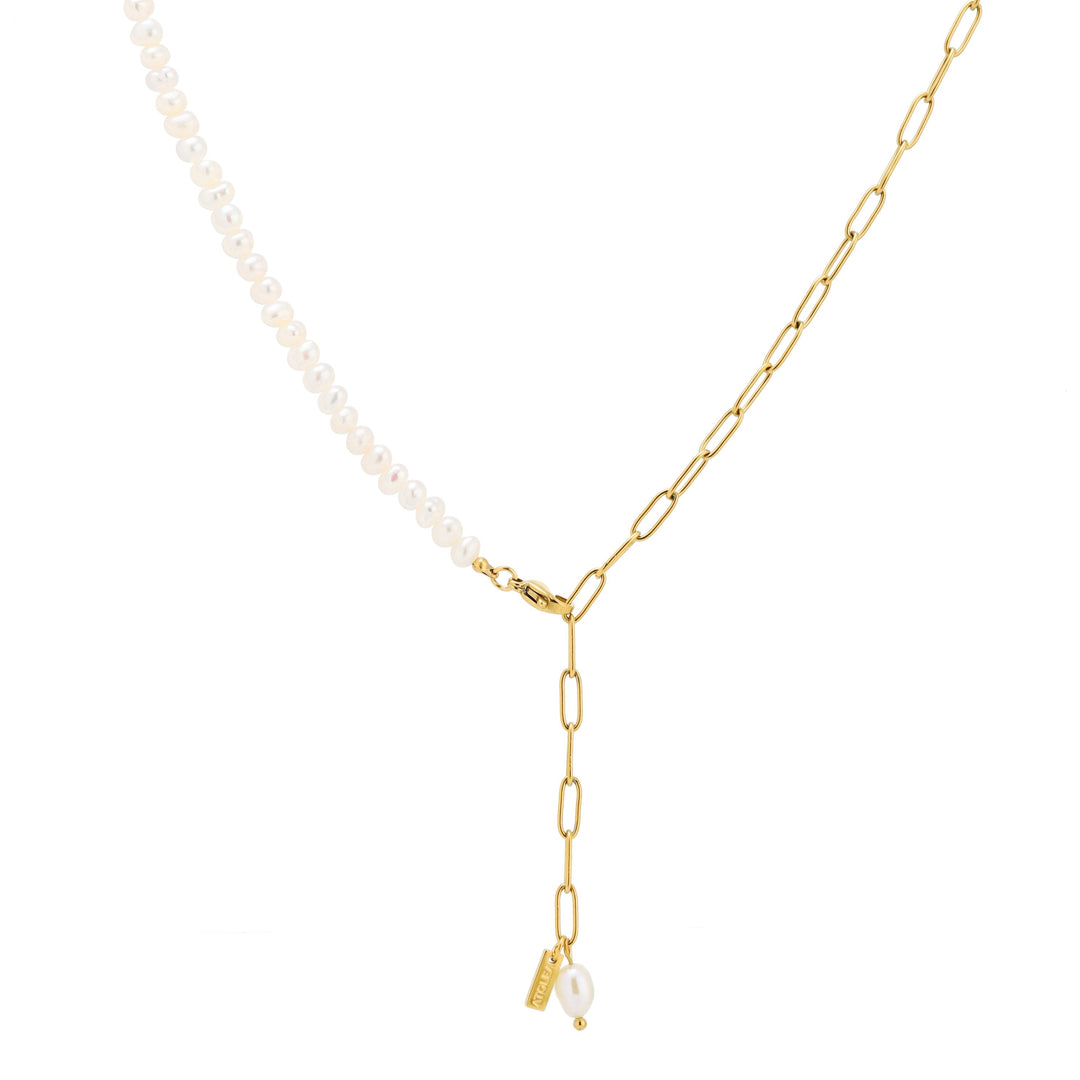 Modernes Damen Fußkettchen in Gold, wasserdicht, mit zwei Ketten und echten Süßwasserperlen für stilvolle Looks.