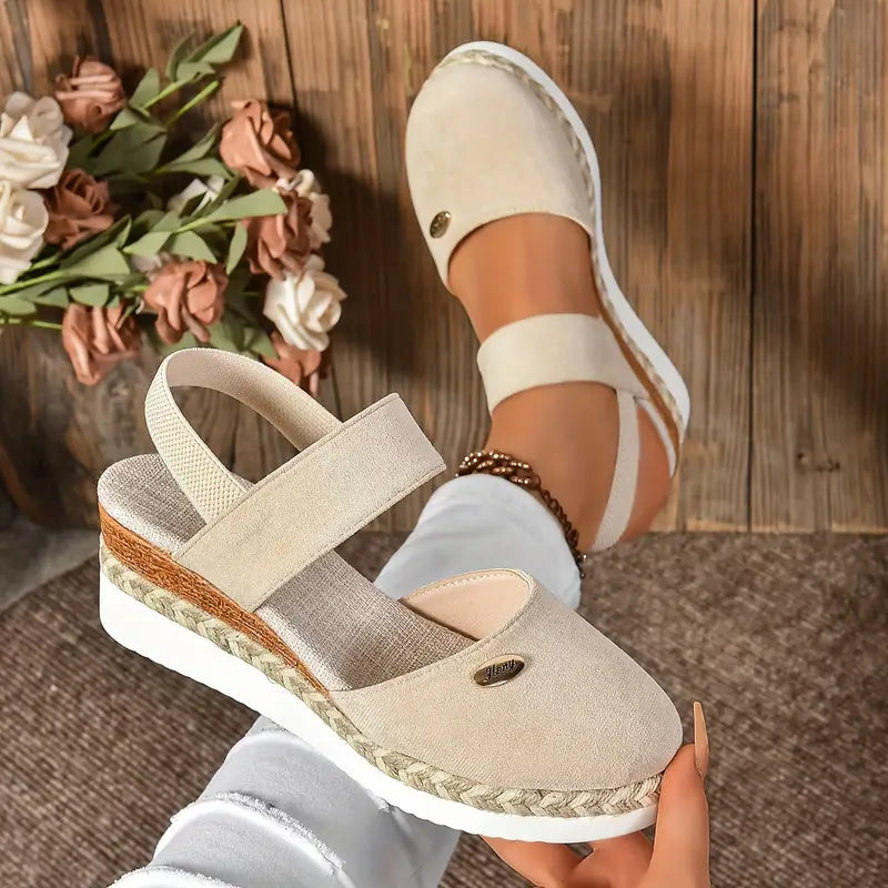 Orthopädische Damen Sandalen für schmerzfreies Gehen. Komfortschuhe, ideal bei Fussproblemen.