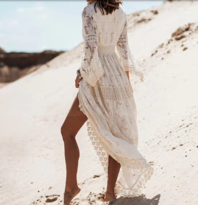 Elegantes, luftiges Damen Sommerkleid im Boho-Stil mit Fransen. Perfektes Strandkleid für entspannte Tage.