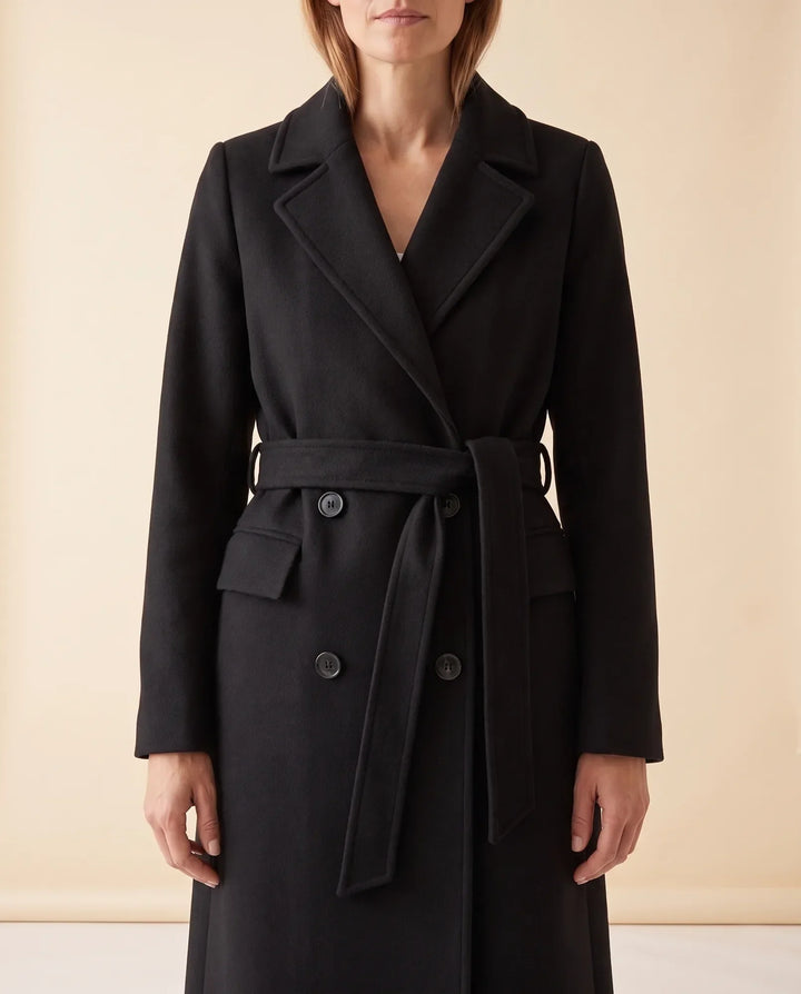 Warmer Damenmantel Quinn für Herbst/Winter, langer Zweireiher mit elegantem Schnitt.