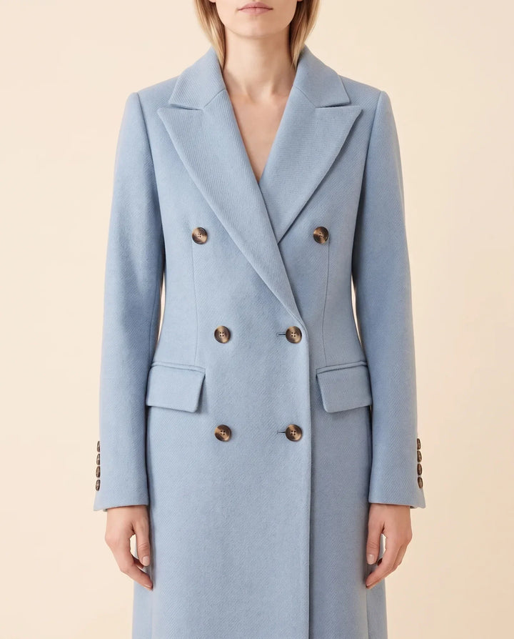 Moderner Damen Wintermantel, lang. Taillierter Schnitt & Zweireiher für zeitlosen Look.
