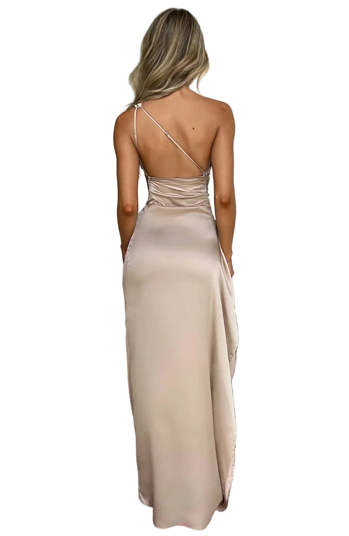 Elegantes Damen Abendkleid, plissiertes Design, schmeichelhafter Schnitt mit Schlitz & Schulter.