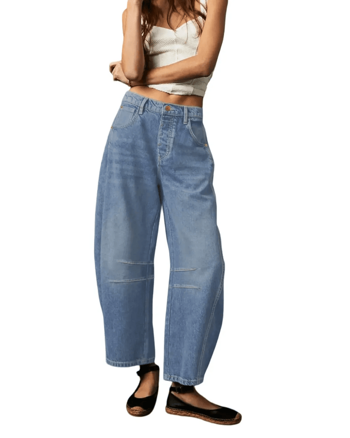 Stylische Damen Loose Fit Jeans für einen lässigen Casual-Look, bequem und vielseitig für Alltag und Freizeit.