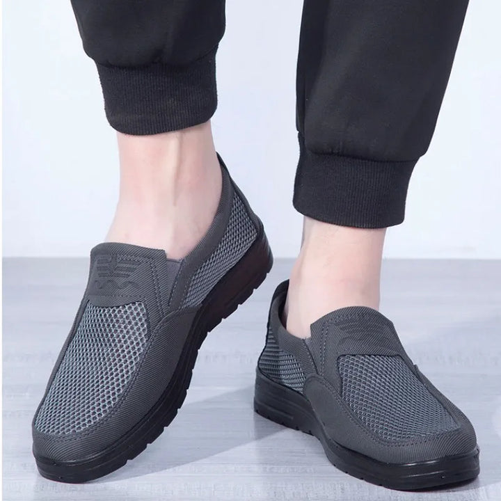 Atmungsaktive Jaron Herren Sommerschuhe, perfekt als bequeme Leichtschuhe für warme Sommertage.