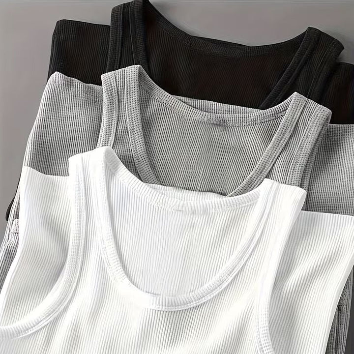 Modernes Herren Tanktop Set für Fitness, Sport & Freizeit; ideal als atmungsaktive Workout-Bekleidung.
