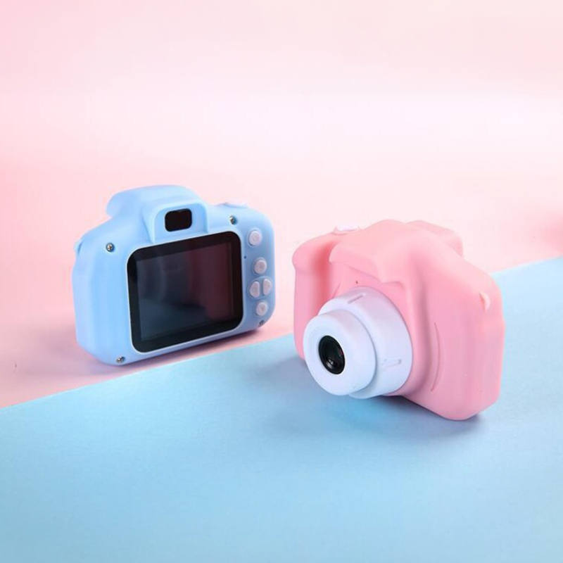 Robuste digitale Kinderkamera in Blau, stoßfest & HD-fähig. Ideal für kleine Talente in der Kinderfotografie.