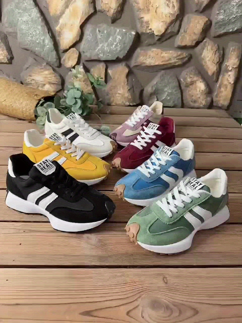 Modische Damen Vintage-Sneaker mit Streifen, Low-Top Design, perfekt für entspannte Tage.
