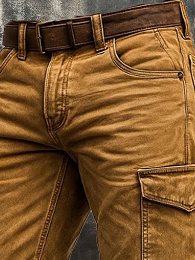 Braune Herren Vintage Outdoorhose im Cargo-Stil, robust & bequem. Ideal für Freizeit, Reisen und Abenteuer.