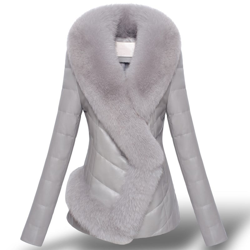 Warmer Damen Wintermantel mit chicem V-Ausschnitt und praktischer Knopfleiste, perfekte Outwear für kalte Tage.