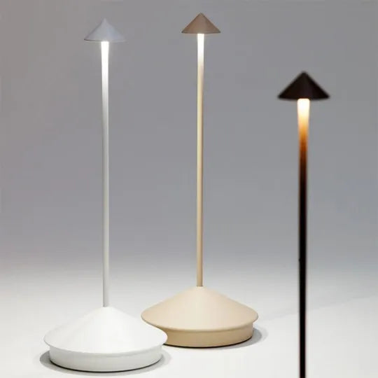 Tragbare, moderne LED Tischleuchte, dimmbar, USB aufladbar, ideal für flexible Beleuchtung.