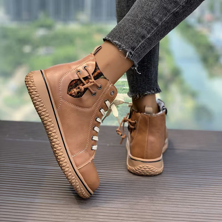 Flache Damen Schnürschuhe: Mit extra breiter Zehenbox für Komfort. Orthopädisch geformt für beste Unterstützung.