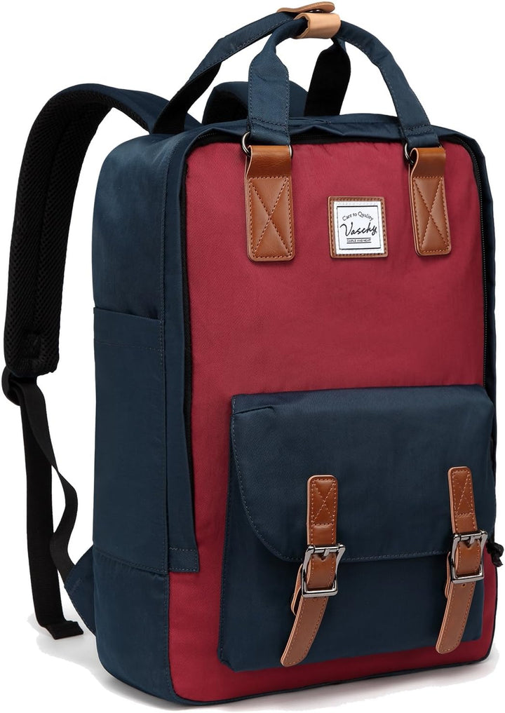Mann trägt stilvollen, wasserdichten Unisex Vintage Laptop-Rucksack (15,6") für den Stadtalltag.