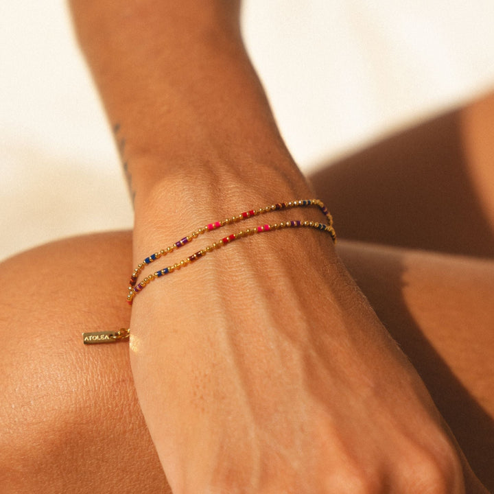 Hochwertiges, hypoallergenes Damen Gliederarmband in Gold, verstellbar, aus wasserfestem Edelstahl gefertigt.