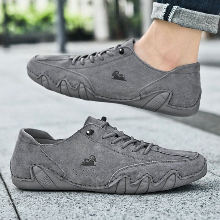 Unisex Barfußschuhe aus Leder von oben, zeigen breite Zehenbox und minimalistisches Design.