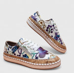 Blau mit Blumen