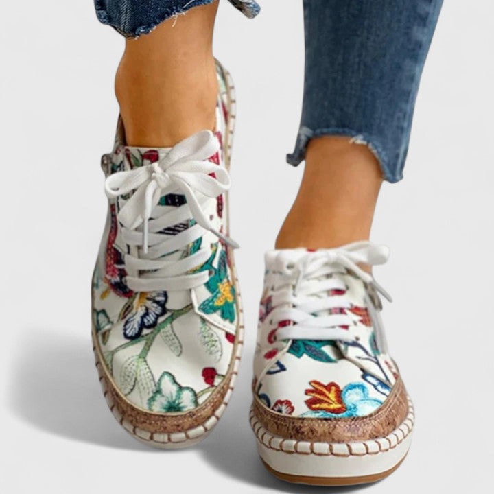 Moderne Damenschuhe: Ergonomisch, atmungsaktiv und bequem. Ideale Komfortschuhe für Freizeit & Alltag.
