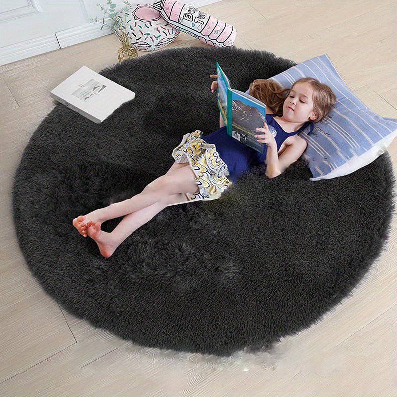 Zeitloser runder Teppich Clouda, flauschig & weich. Ideal für Wohnzimmer, Schlafzimmer & Kinderzimmer.