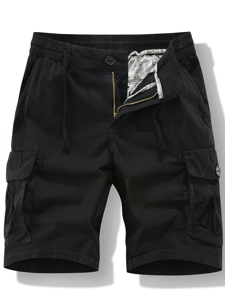 Bequeme Herren Freizeitshorts im Cargo-Stil, ideal für warme Tage und sportliche Freizeitoutfits.