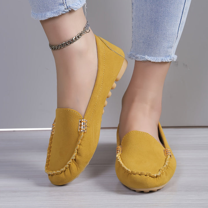 Stilvolle Damen Bequemschuhe: Mokassins in Bordeauxrot, elegante Freizeitschuhe mit weichem Fußbett.