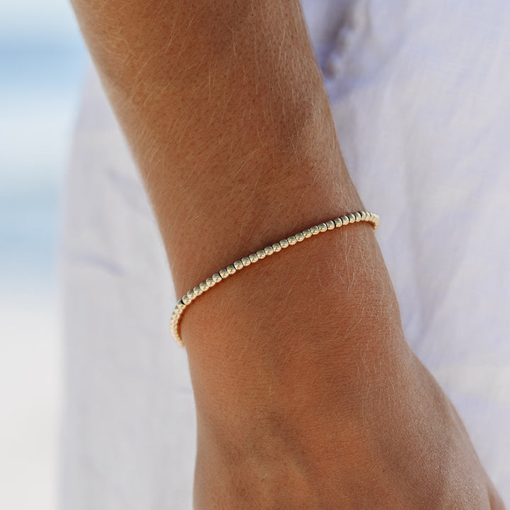 Damen Perlen Armband aus Edelstahl, verstellbar & wasserfest. Eleganter, minimalistischer Damenschmuck.