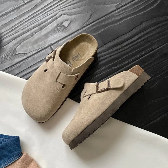 Modische Unisex-Sandalen Mayer mit verstellbaren Riemen. Bequeme Sommerschuhe für Damen und Herren.