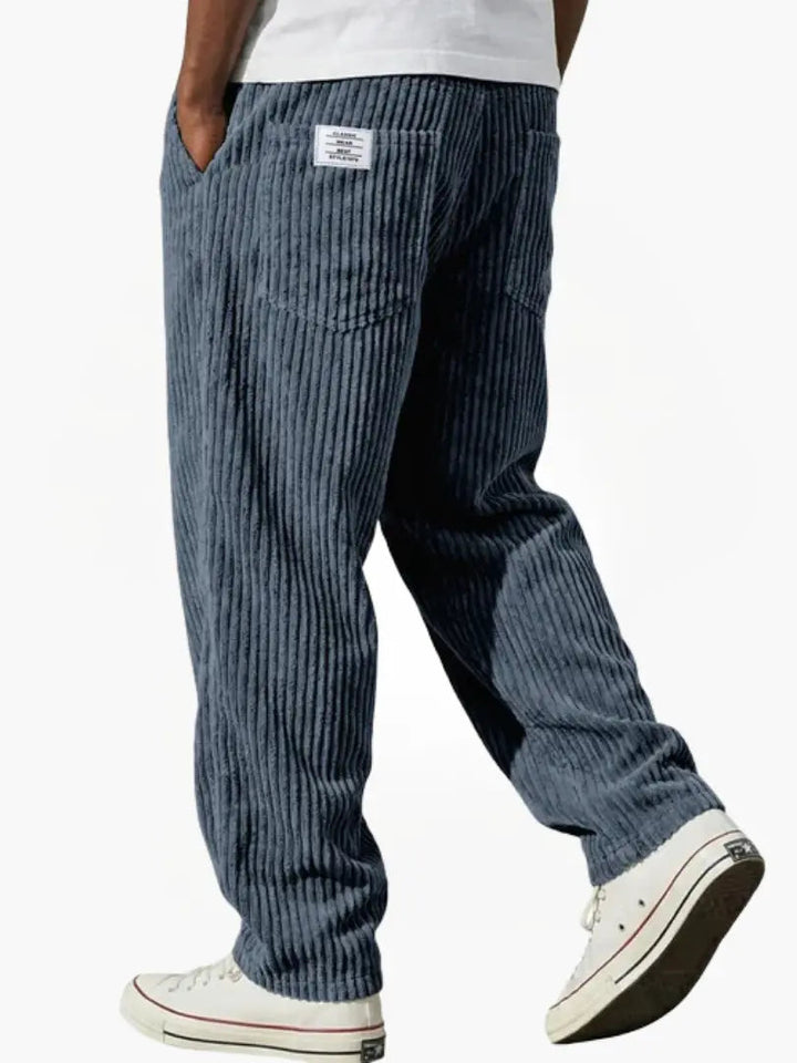 Casual Herren Jogginghose: Graue Freizeithose mit Gummibund und Kordelzug, ideal für den Alltag.