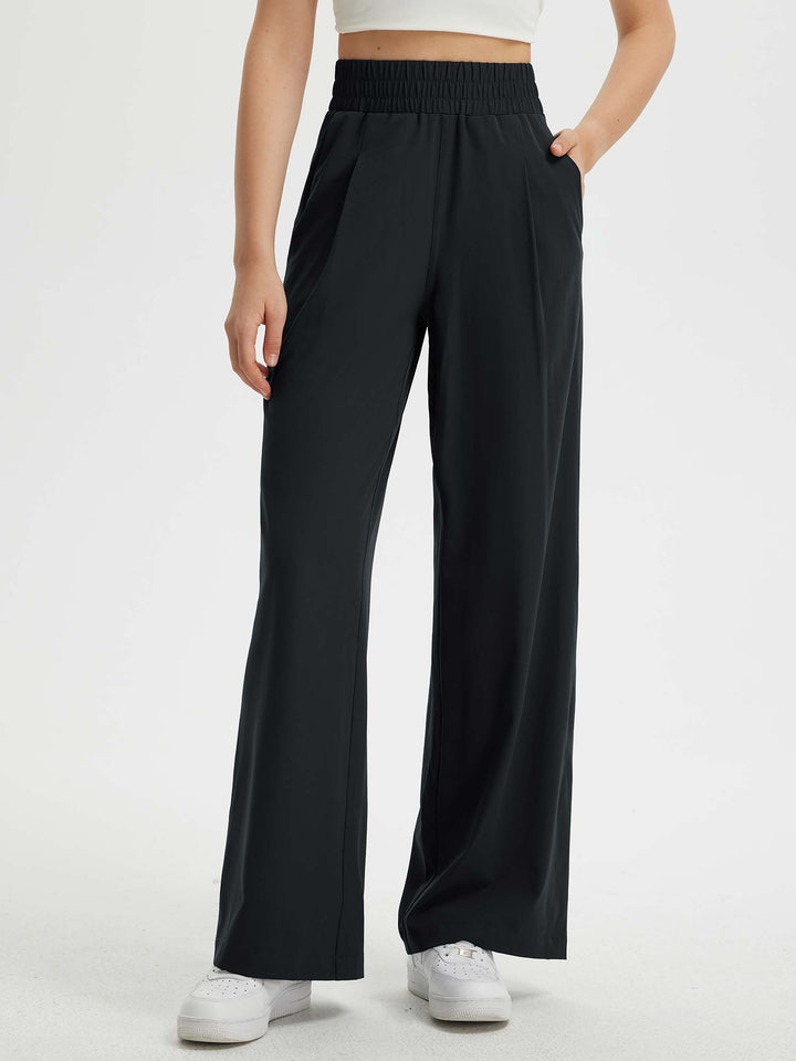 Moderne Damen Hose, weites Bein, UV-Schutz, perfekt für Reisen & Sport.