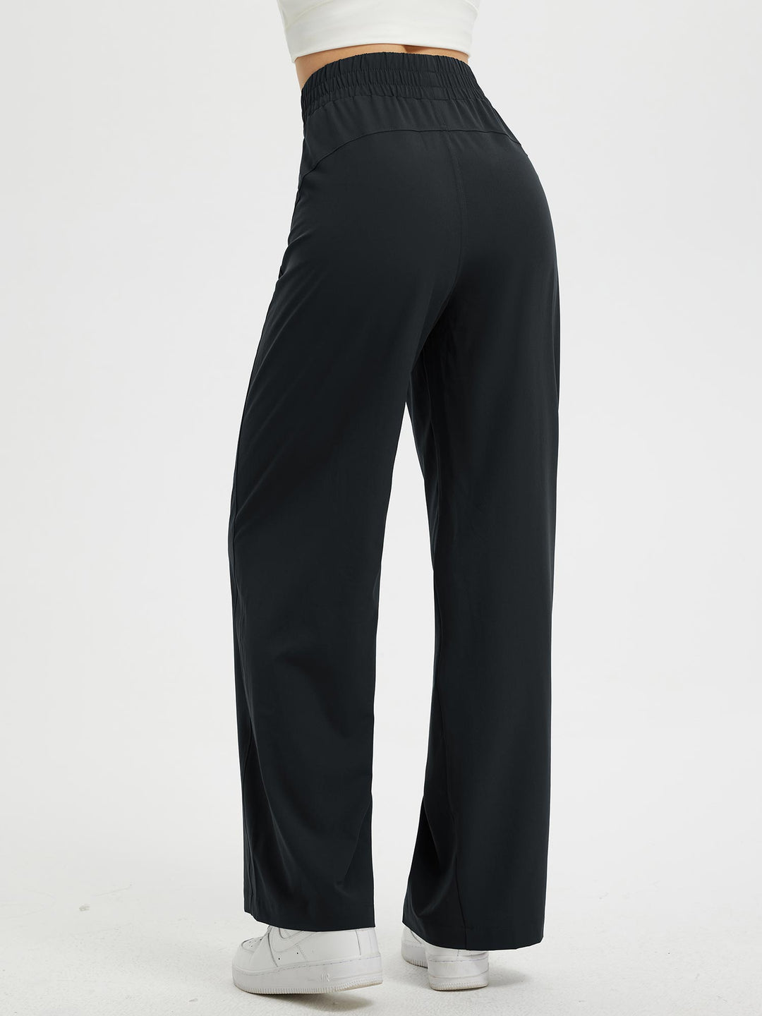Weite Damen Beinhose, UV-Schutz, locker fallend, ideal für entspannte Tage.