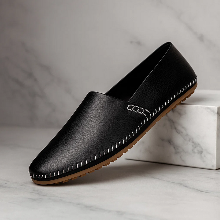 Leichte Herren Loafer, handgenäht, mit rutschfester Gummisohle. Bieten optimalen Komfort & Halt. Ideale Männerschuhe.