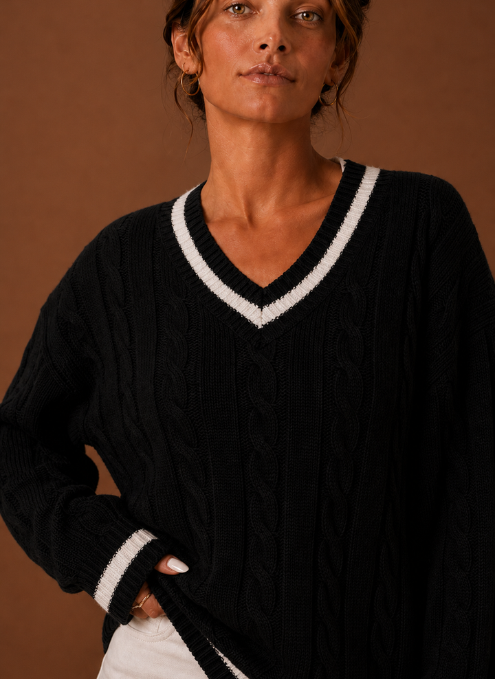 Zeitloser Damen Zopfstrickpullover, V-Ausschnitt. Perfekt als Herbstpullover, Winterpullover & Lagenlook.