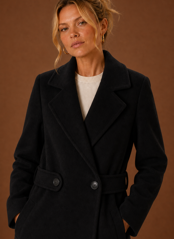 Vielseitiger Damen Trenchcoat, zeitloser Stil. Eleganter Frühlings- und Herbstmantel für jede Garderobe.