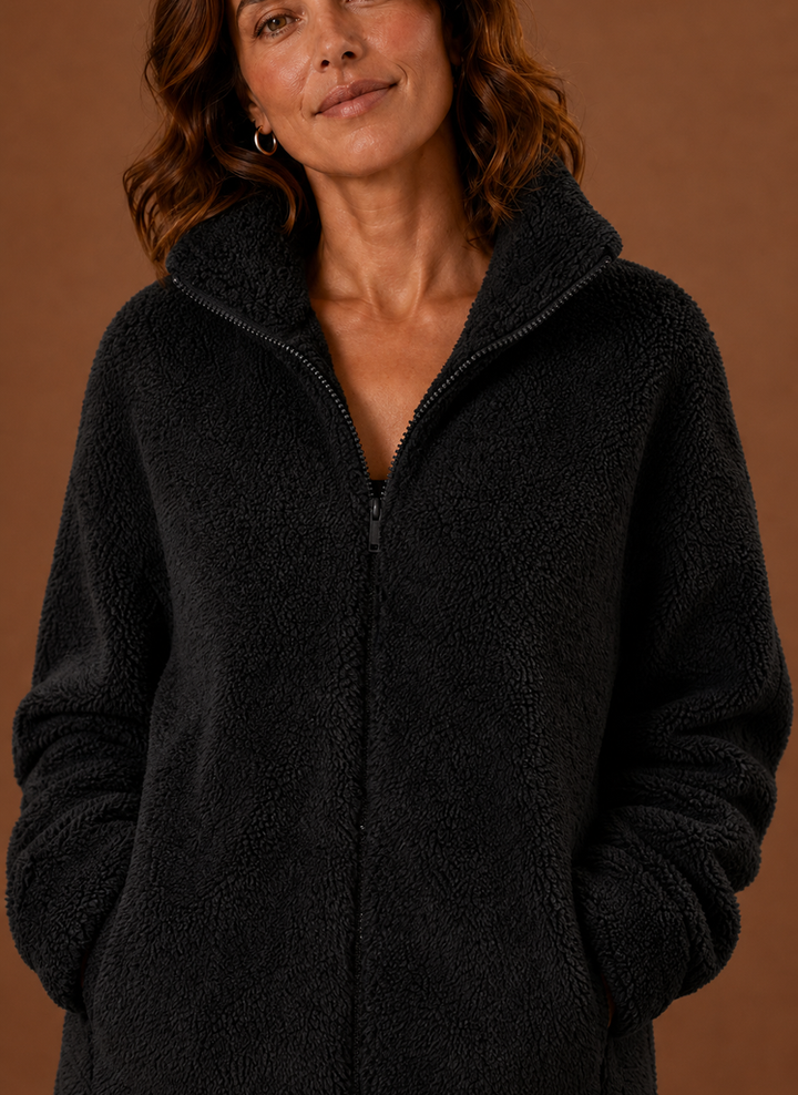 Hochwertige Damen Fleecejacke, atmungsaktiv & warm, perfekt für Outdoor & Alltag.