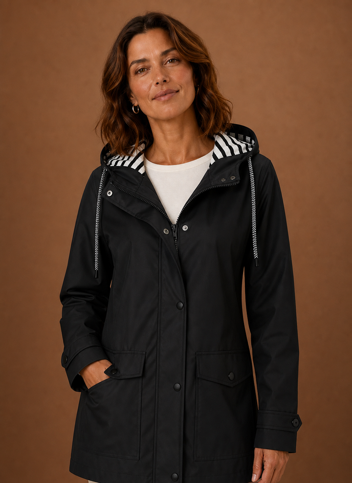 Damen Trenchcoat mit Kapuze für Herbst & Winter. Eleganter Übergangsmantel in Schwarz.
