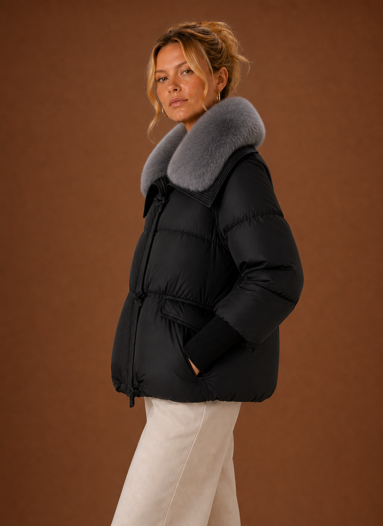 Robuster Damen Outdoorparka, wind- & wasserabweisend für optimalen Schutz bei Kälte.