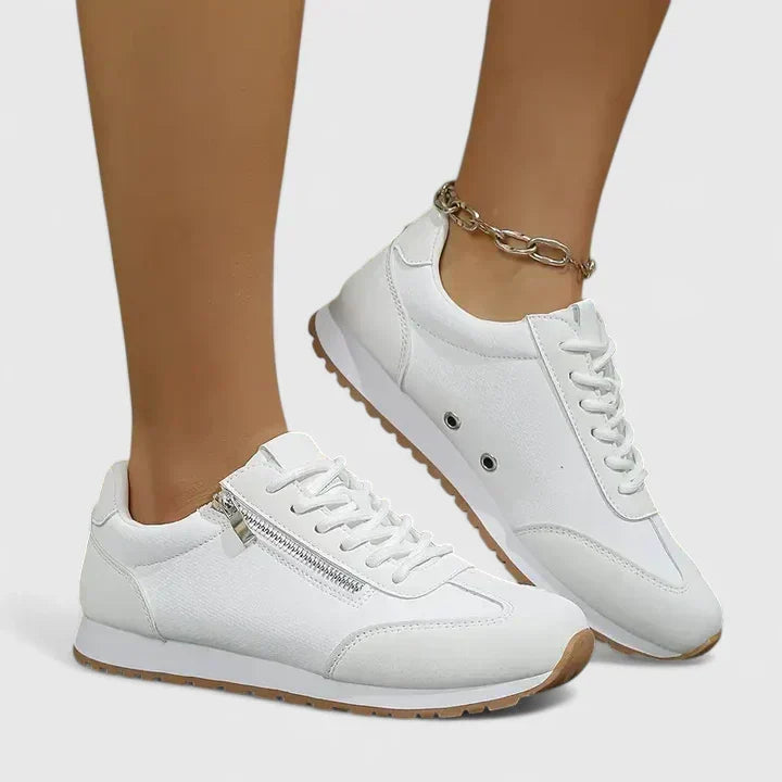 Stylische Waltraud Damen-Sneaker, ergonomisch geformt, mit Anti-Rutsch-Sohle. Perfekt für gesunde Füße.