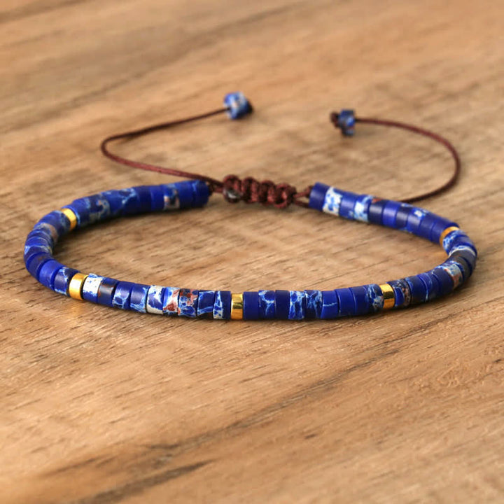 Damenarmband Seraphina aus Naturstein, geflochtene Eleganz, Accessoire, verstellbar.